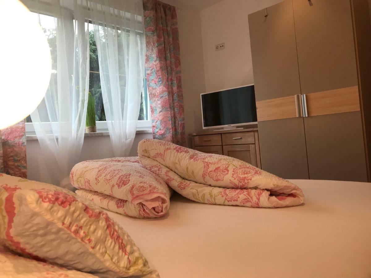 Ferienwohnung Julia 布利克森塔勒 外观 照片